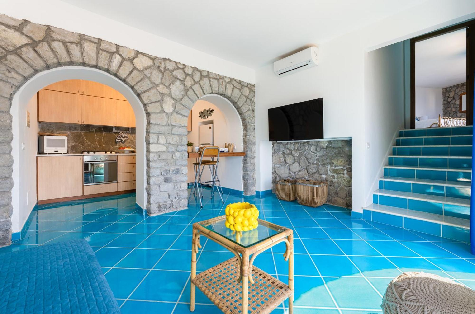 Maison Del Sole マッサ・ルブレンセ 部屋 写真